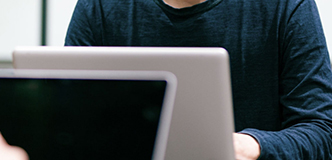 アバウトヒーローイメージ